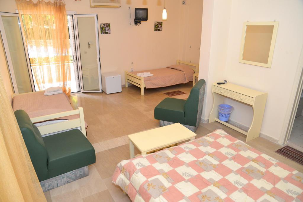 Primavera Hotel Gazátika Esterno foto